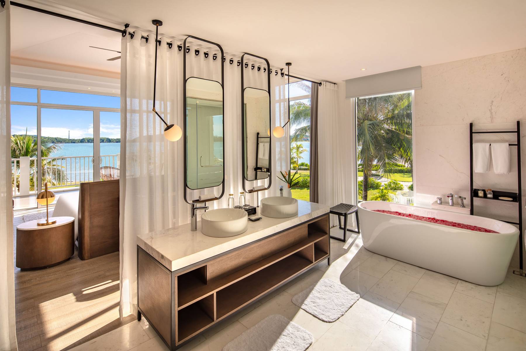 4-bedrooms-ocean-villa